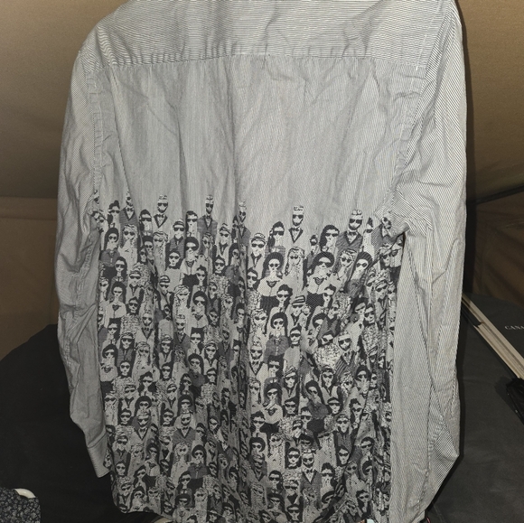 P2 Par Dubuc Men's Striped Graphic Shirt with Faces Design - Size M - Picture 5 of 5